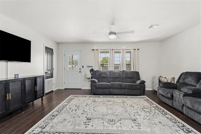 Photo 5 — 107 W Stewart Street, Paoli, OK 73074