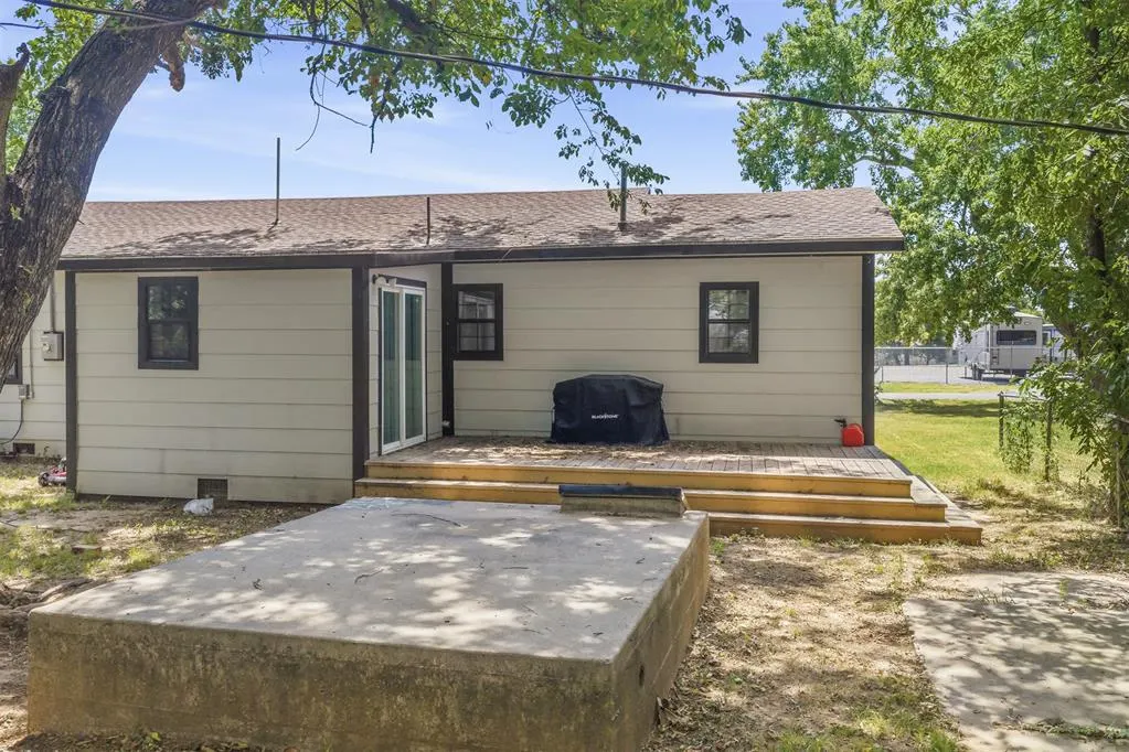Photo 28 — 107 W Stewart Street, Paoli, OK 73074