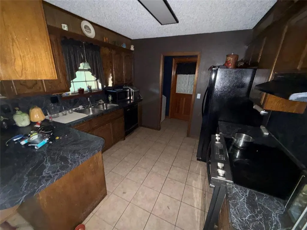 Photo 6 — 601 Timber Ridge Drive, Tecumseh, OK 74873