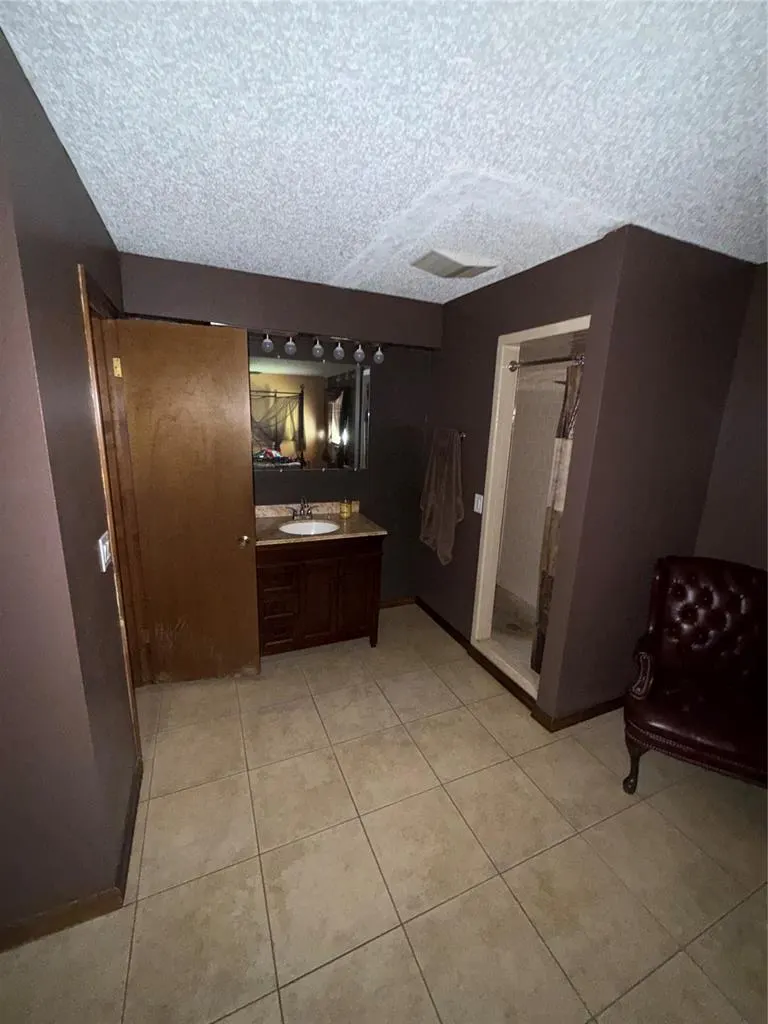 Photo 9 — 601 Timber Ridge Drive, Tecumseh, OK 74873