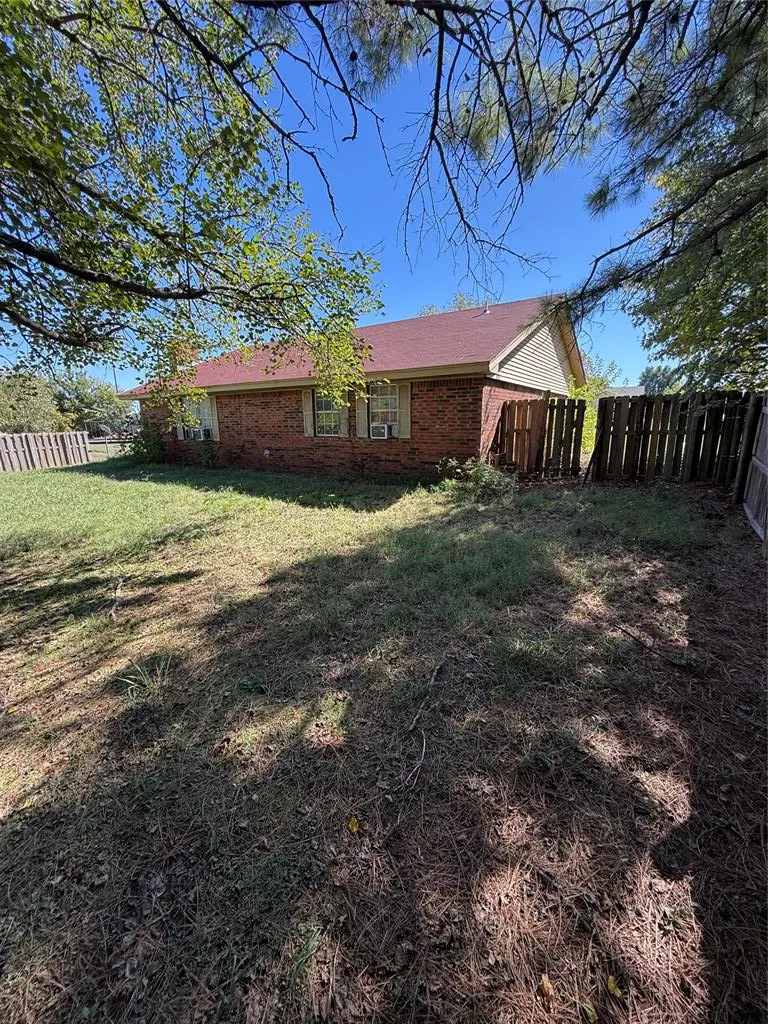 Photo 15 — 601 Timber Ridge Drive, Tecumseh, OK 74873