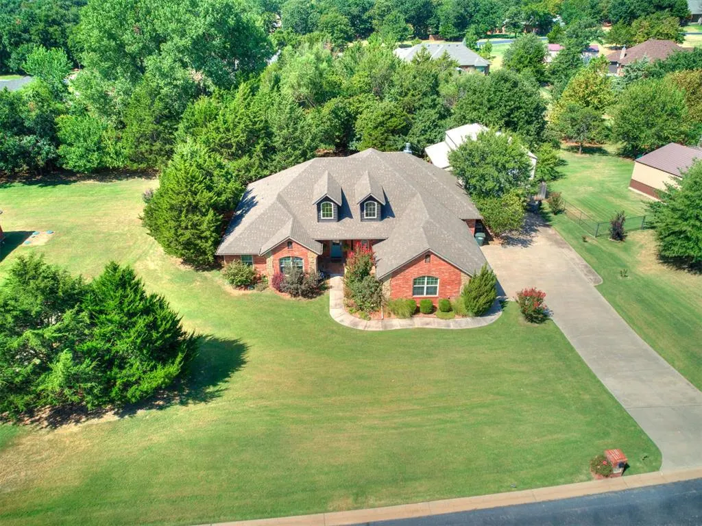 Photo 12 — 14219 Shady Tree Drive, Edmond, OK 73034