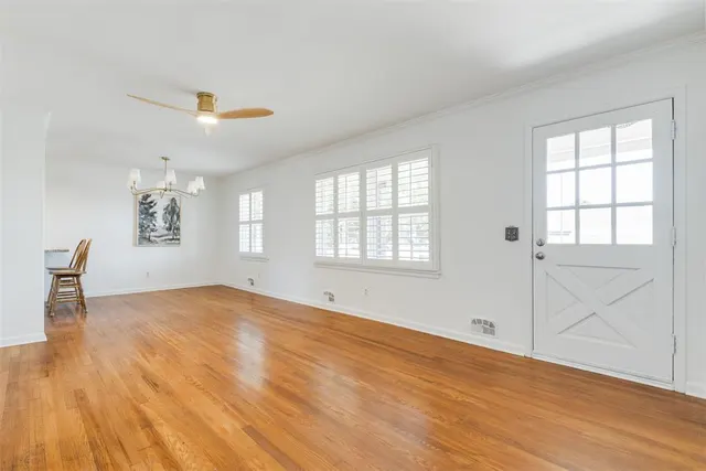 Photo 5 — 10013 Ridgeview Drive, Oklahoma City, OK 73120