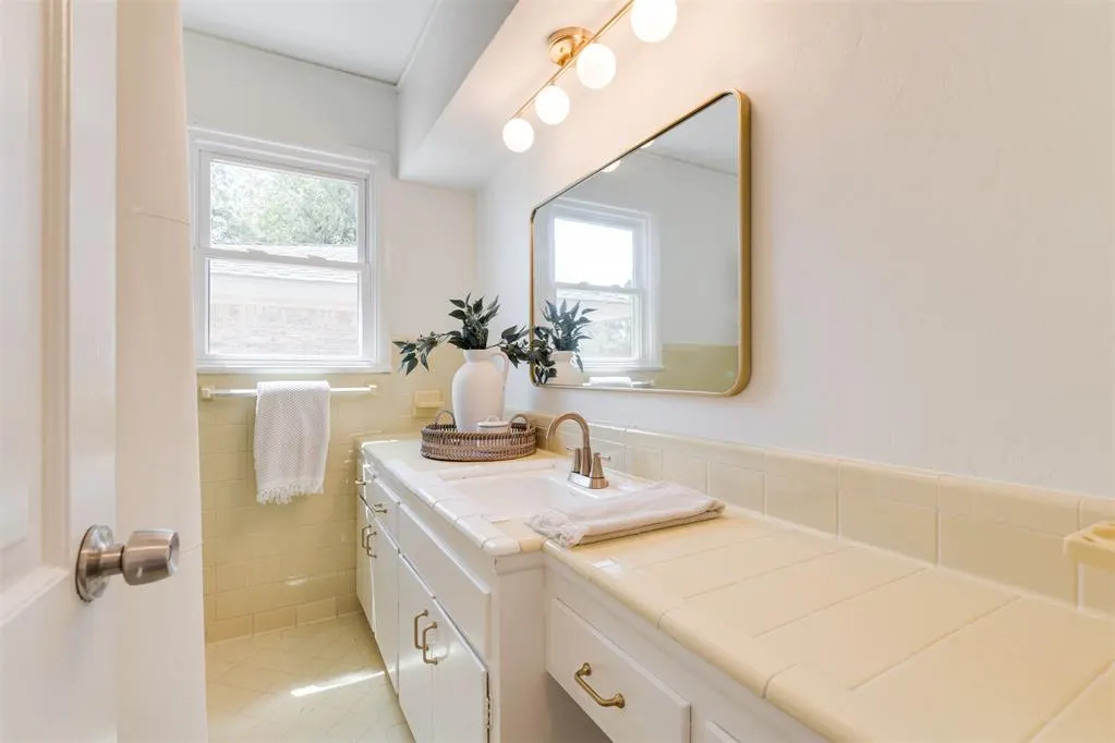 Photo 23 — 10013 Ridgeview Drive, Oklahoma City, OK 73120