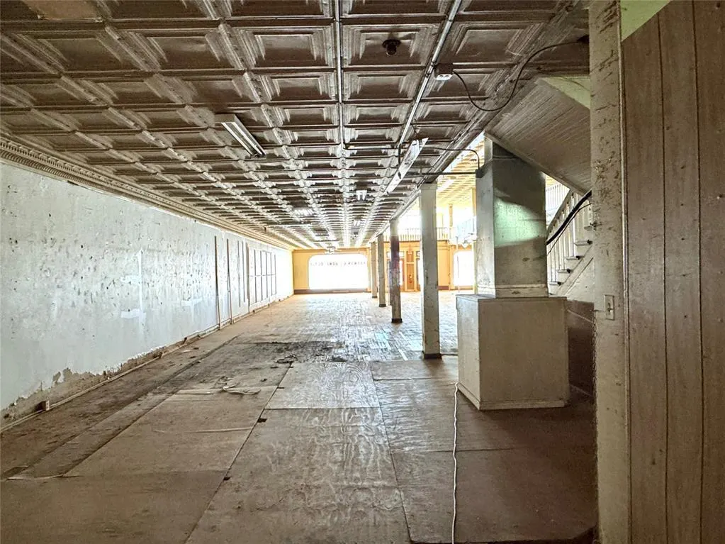 Photo 3 — 516 W Chickasha Avenue, Chickasha, OK 73018
