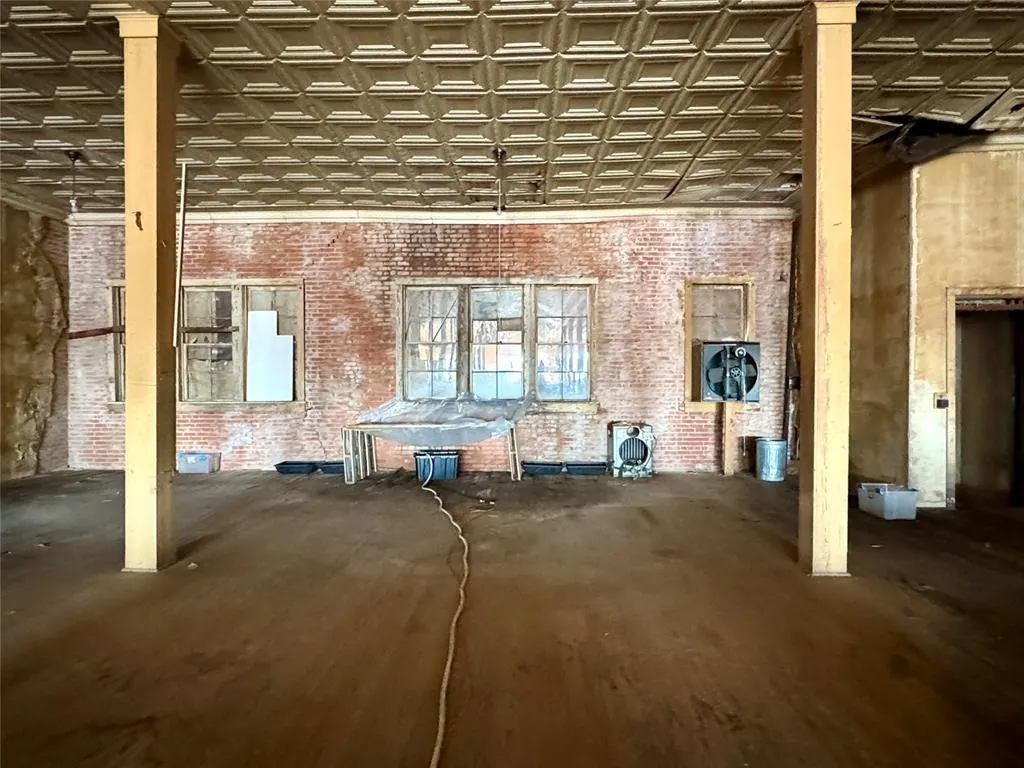 Photo 30 — 516 W Chickasha Avenue, Chickasha, OK 73018