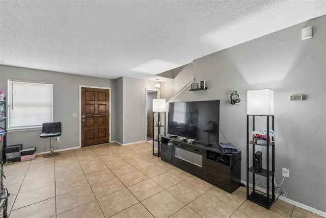 Photo 3 — 11429 N May Avenue, Oklahoma City, OK 73120