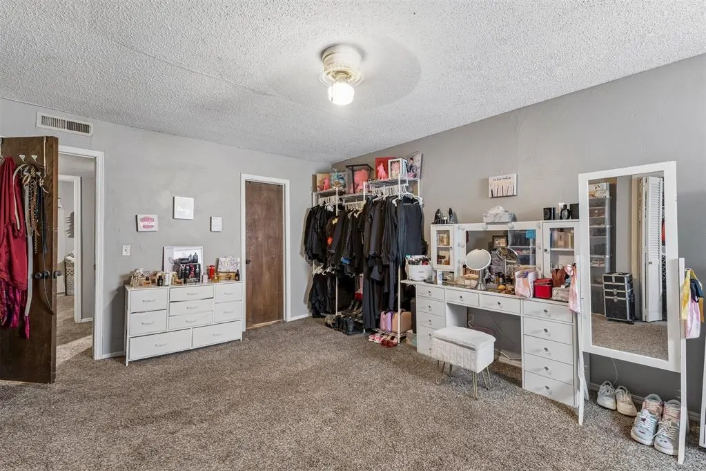 Photo 10 — 11429 N May Avenue, Oklahoma City, OK 73120