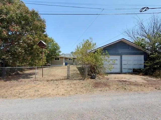 Photo 11 — 1004 S 11th Street, Kingfisher, OK 73750
