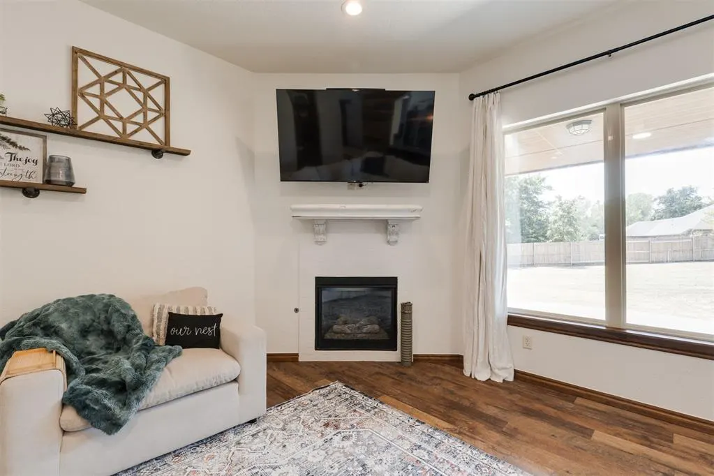 Photo 10 — 874 Cottonwood Court, Guthrie, OK 73044