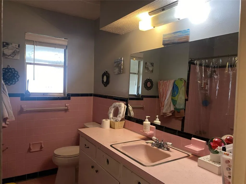 Photo 11 — 7720 S Linn Avenue, Oklahoma City, OK 73159