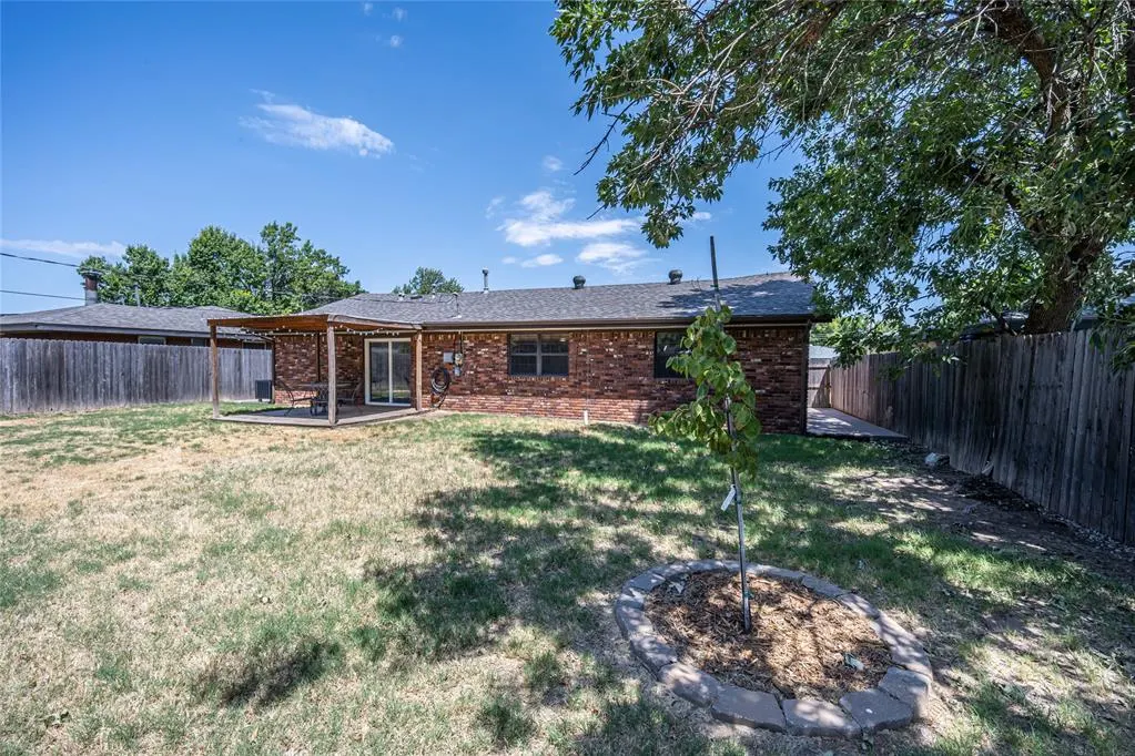 Photo 26 — 110 Utah Avenue, Yukon, OK 73099