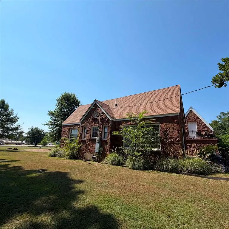 Front exterior — 1505 S Park 1/2 Drive, Broken Bow, OK 74728