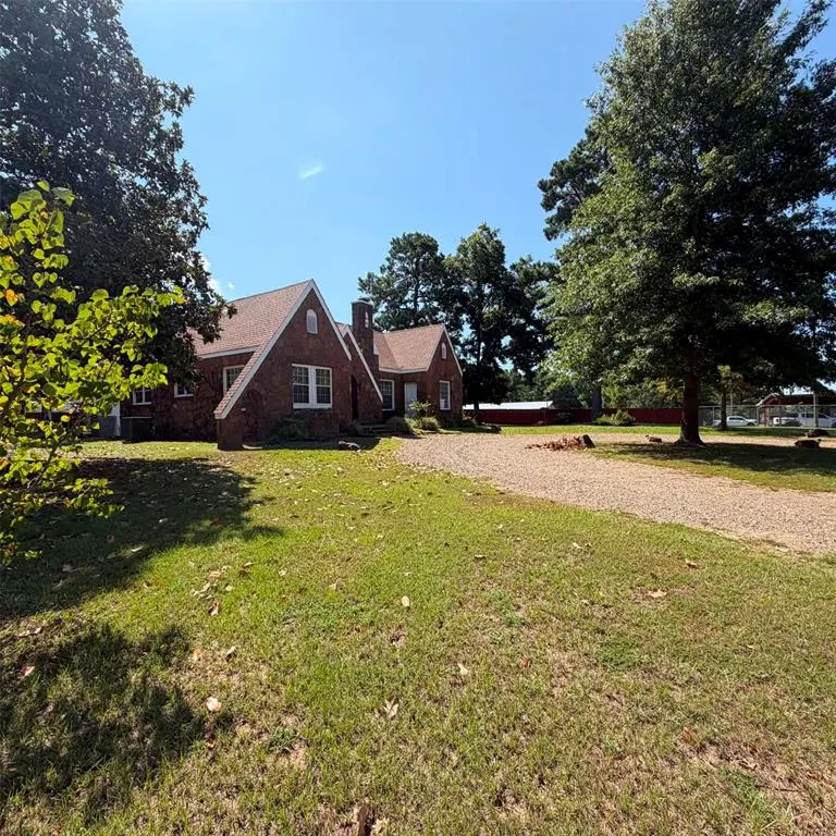 Photo 8 — 1505 S Park 1/2 Drive, Broken Bow, OK 74728