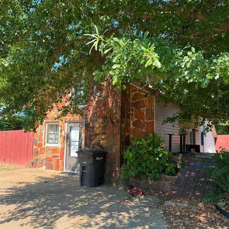Photo 18 — 1505 S Park 1/2 Drive, Broken Bow, OK 74728