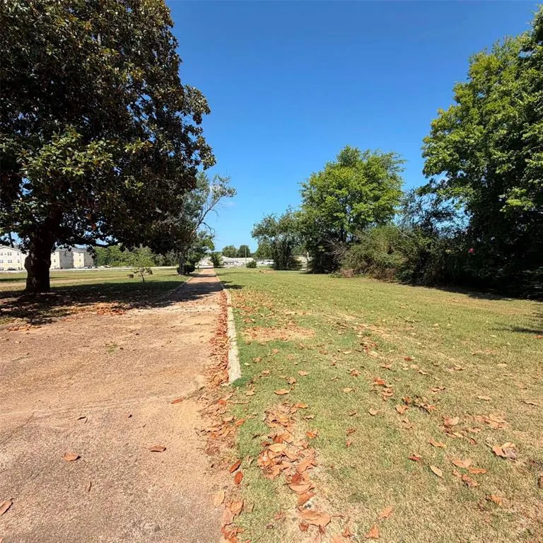 Photo 26 — 1505 S Park 1/2 Drive, Broken Bow, OK 74728