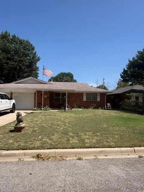 Photo 2 — 408 SW 63rd Place, Oklahoma City, OK 73139