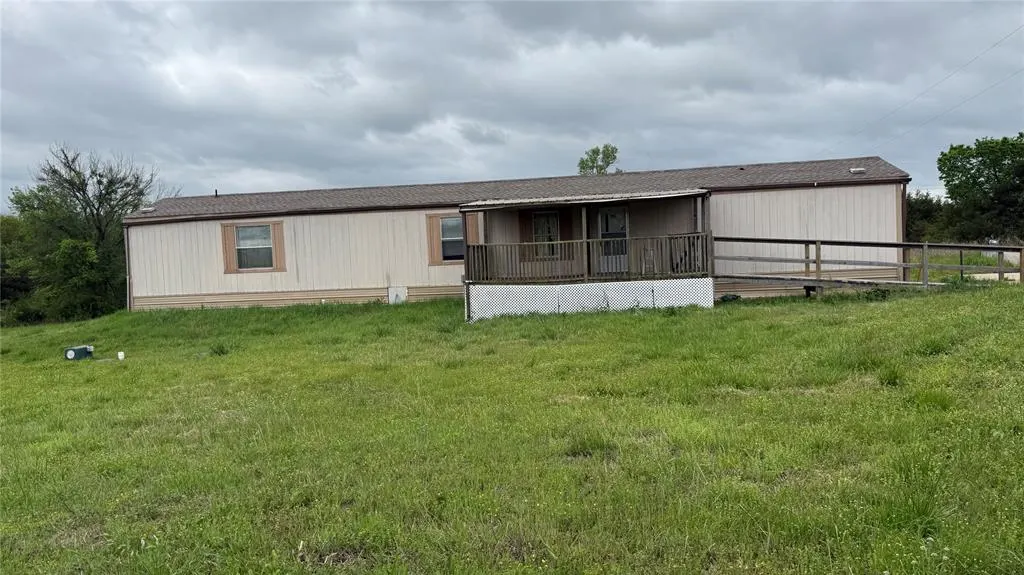 Front exterior — 3000 E Walnut Street, Tecumseh, OK 74873