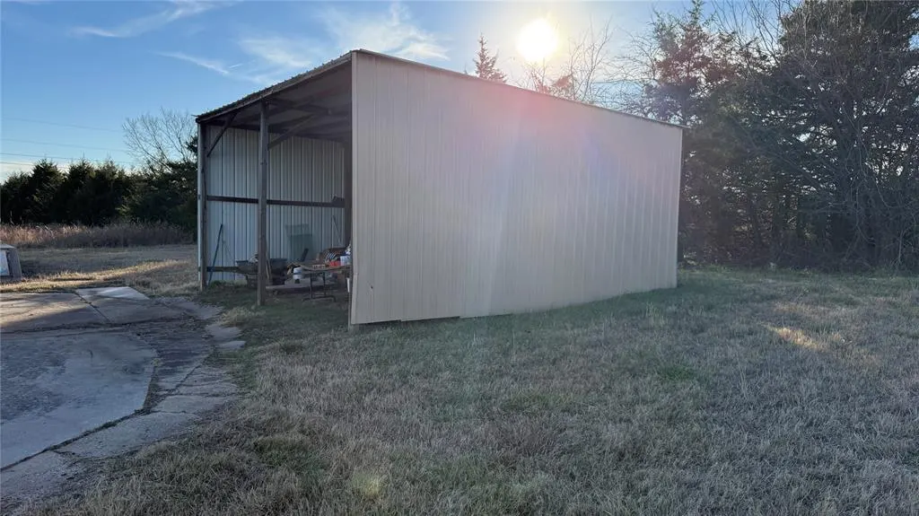 Photo 24 — 3000 E Walnut Street, Tecumseh, OK 74873