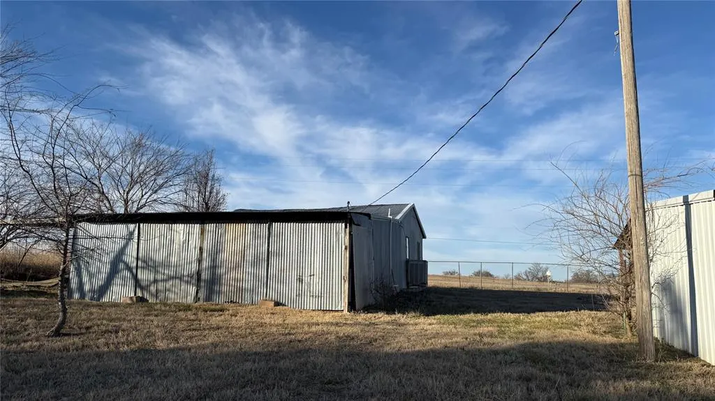 Photo 25 — 3000 E Walnut Street, Tecumseh, OK 74873