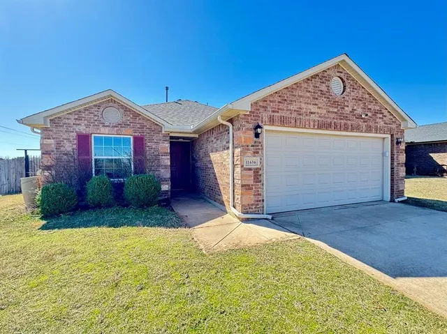 Photo 2 — 11656 NW 134th Street, Piedmont, OK 73078