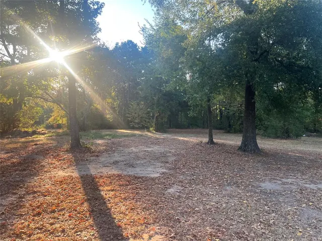Photo 2 — 191 Lakeside Drive, Broken Bow, OK 74728