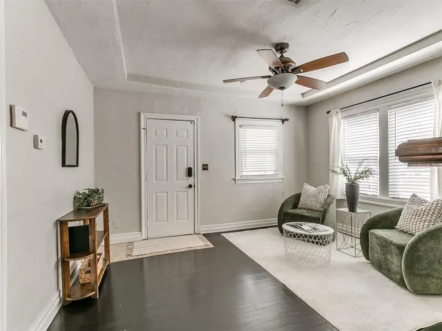 Photo 3 — 513 NW 48th Street, Oklahoma City, OK 73118