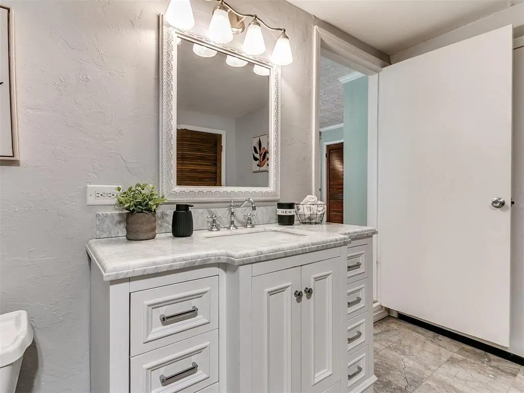 Photo 16 — 513 NW 48th Street, Oklahoma City, OK 73118