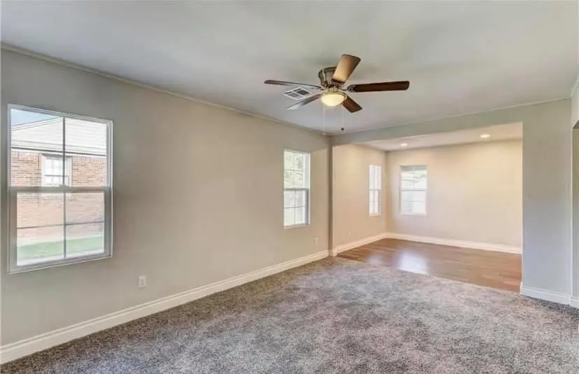 Photo 7 — 2321 NW 33rd Street, Oklahoma City, OK 73112