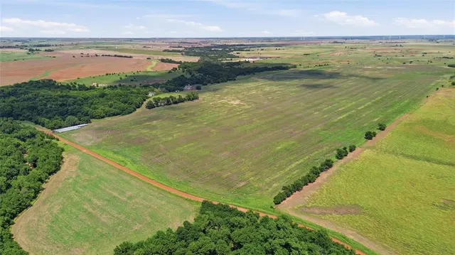 Photo 8 — 16917 S 102nd Street, Douglas, OK 73733