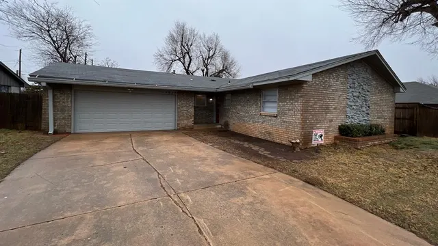 Photo 2 — 5929 NW 62nd Street, Oklahoma City, OK 73122