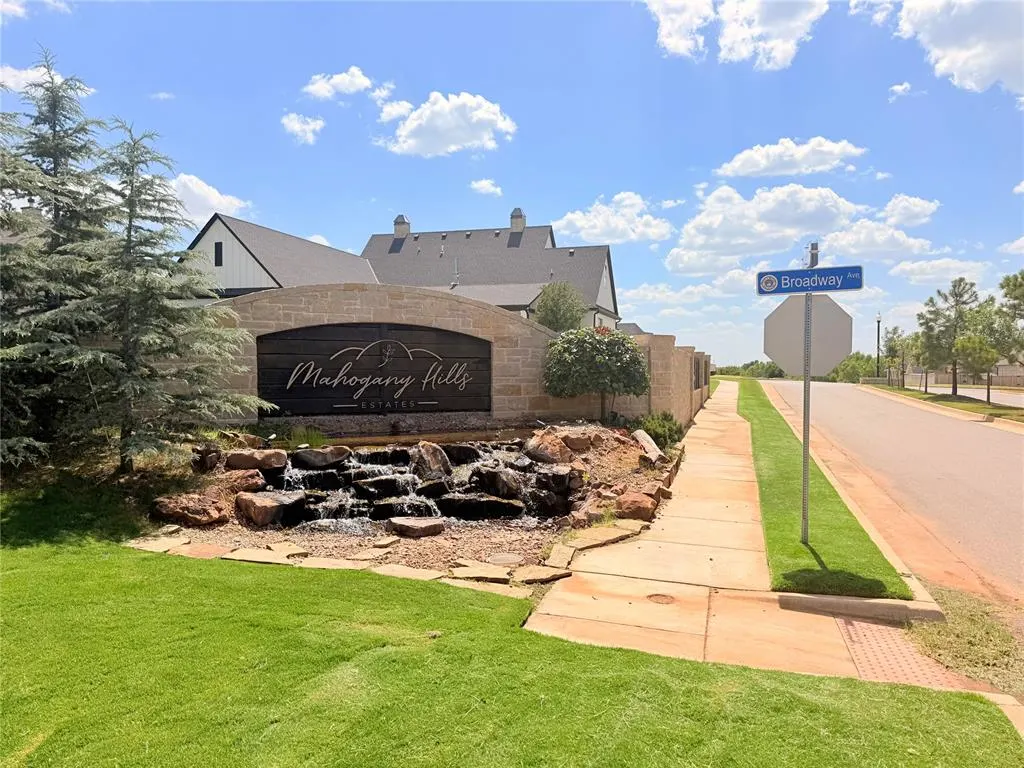 Front exterior — 4409 Rustic Trail, Moore, OK 73160