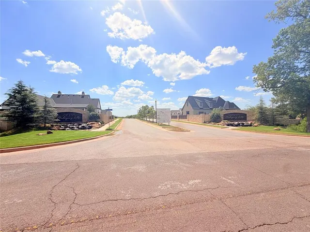 Photo 2 — 4409 Rustic Trail, Moore, OK 73160