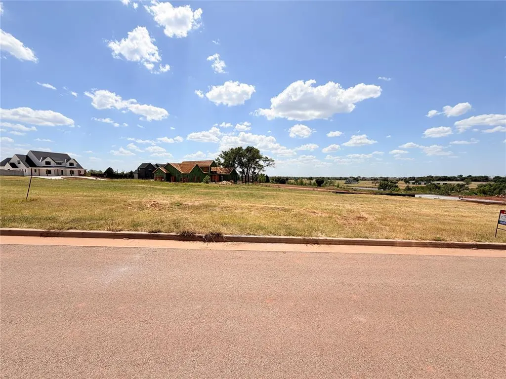Photo 3 — 4409 Rustic Trail, Moore, OK 73160