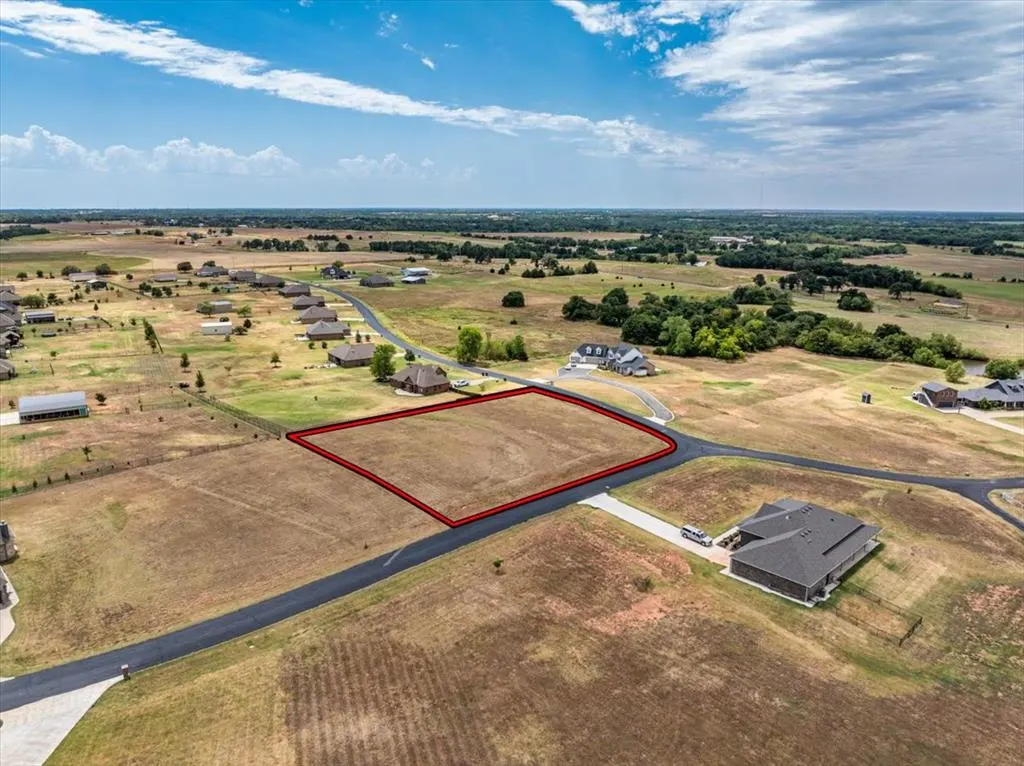 Front exterior — 7370 Hawk Lane, Guthrie, OK 73044