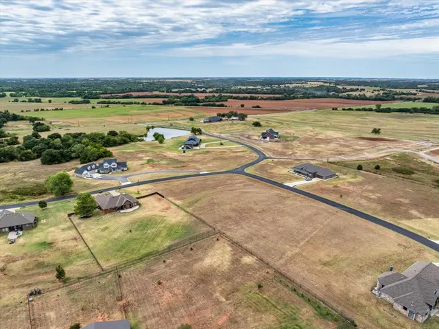 Photo 5 — 7370 Hawk Lane, Guthrie, OK 73044