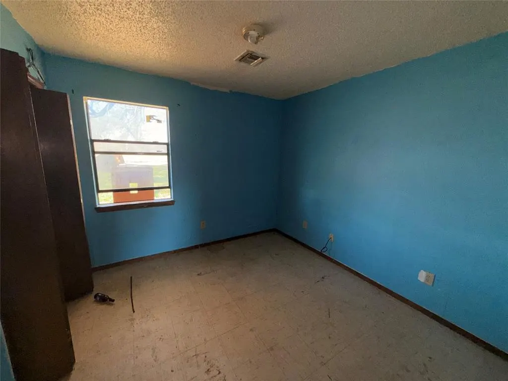 Photo 16 — 615 S Choctaw Avenue, Geary, OK 73040