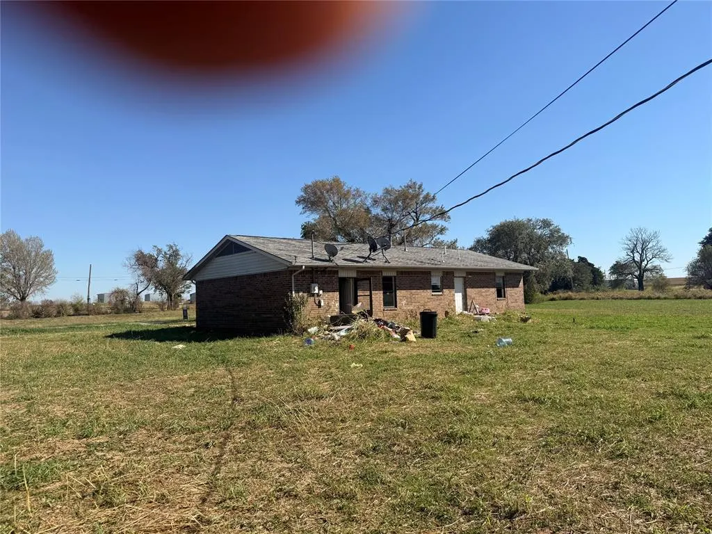 Photo 22 — 615 S Choctaw Avenue, Geary, OK 73040