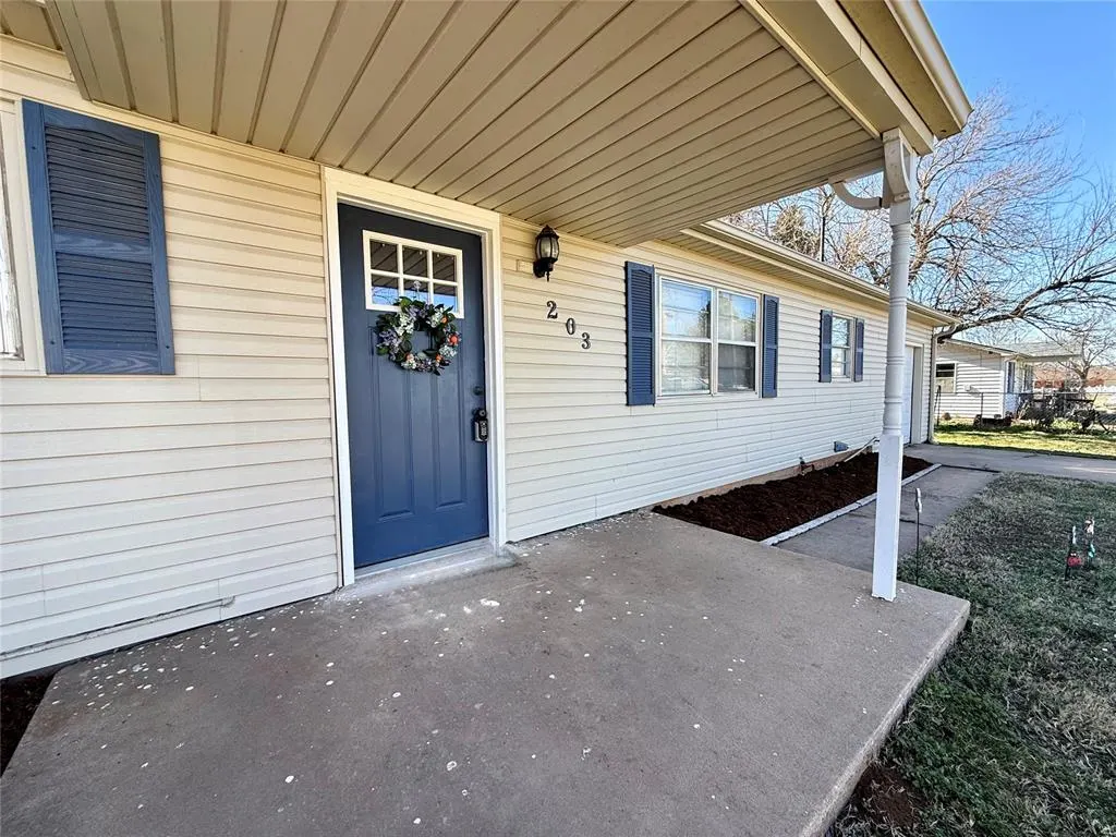 Photo 3 — 203 E Green Street, Meeker, OK 74855