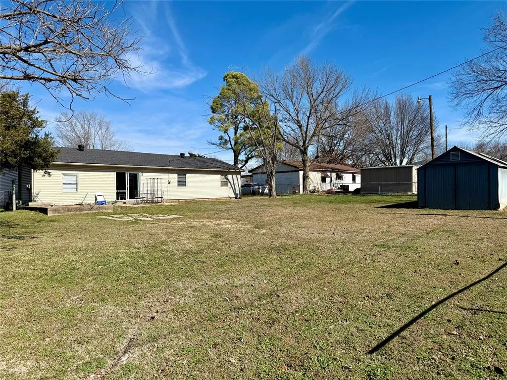 Photo 16 — 203 E Green Street, Meeker, OK 74855