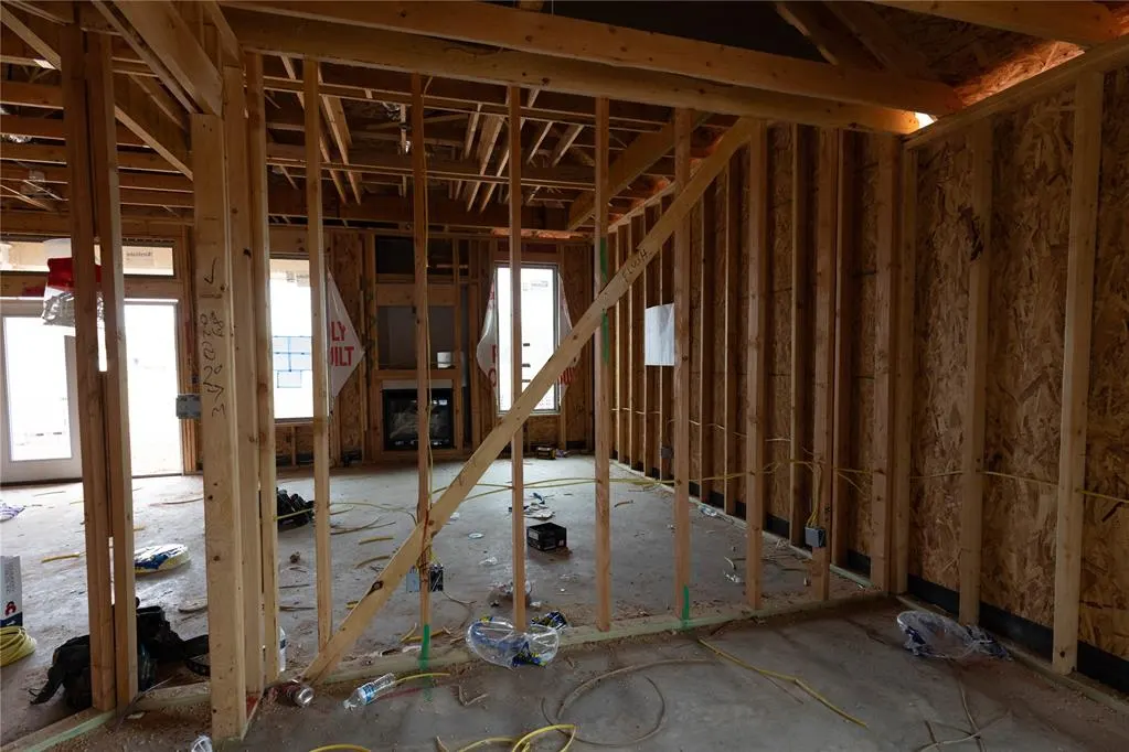 Photo 5 — 12213 SW 32nd Place, Yukon, OK 73099
