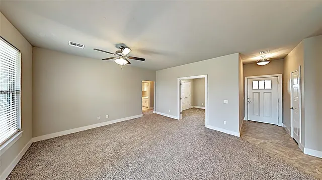 Photo 4 — 405 Josephine Court, Yukon, OK 73099