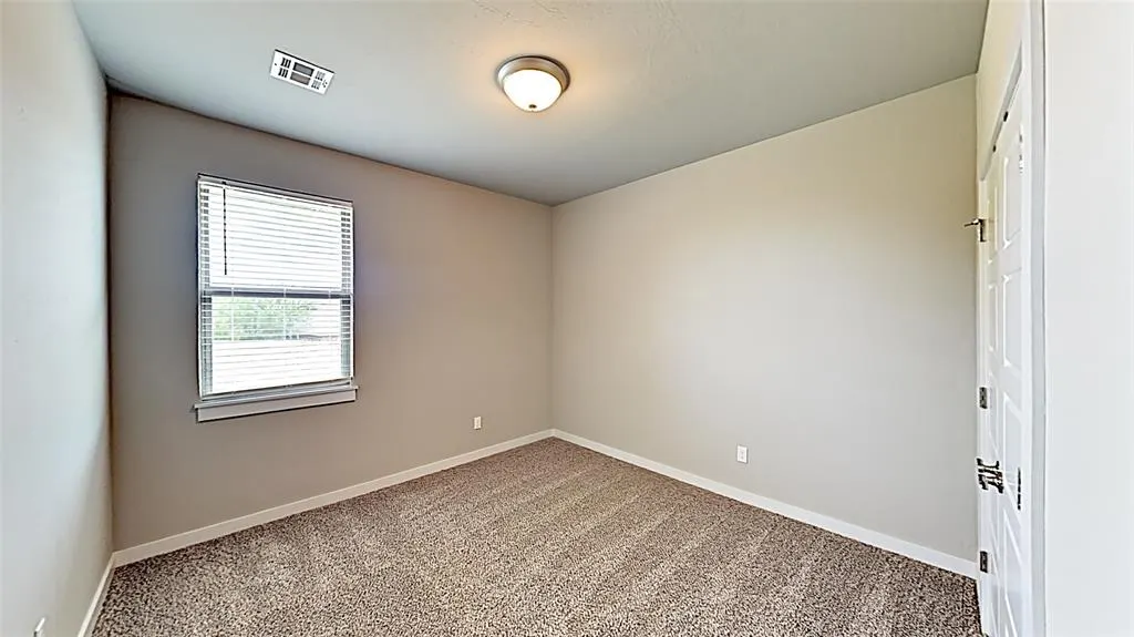 Photo 14 — 405 Josephine Court, Yukon, OK 73099