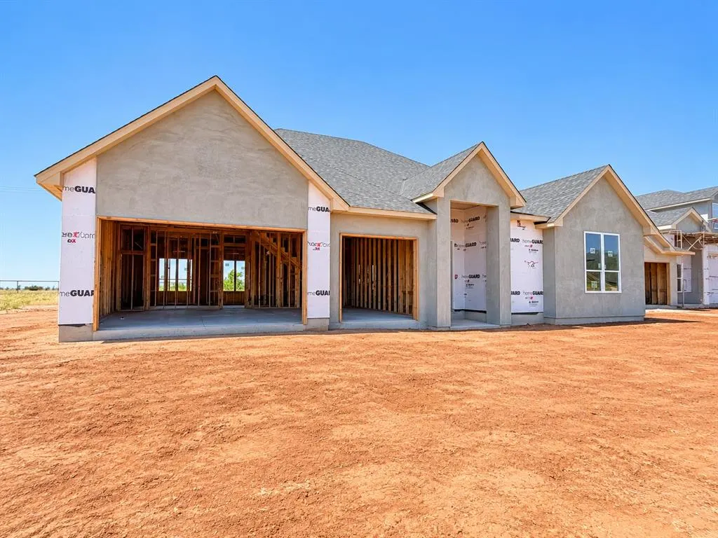 Front exterior — 15429 Capri Lane, Edmond, OK 73013