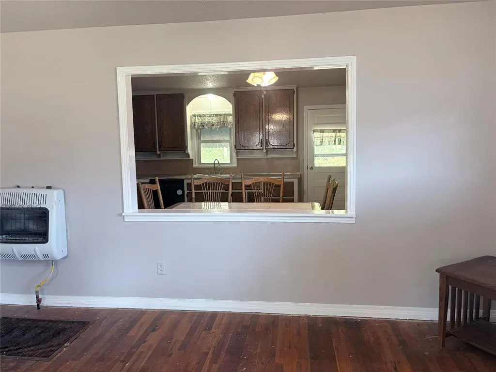 Photo 8 — 203 Dogwood Avenue, Wellston, OK 74881