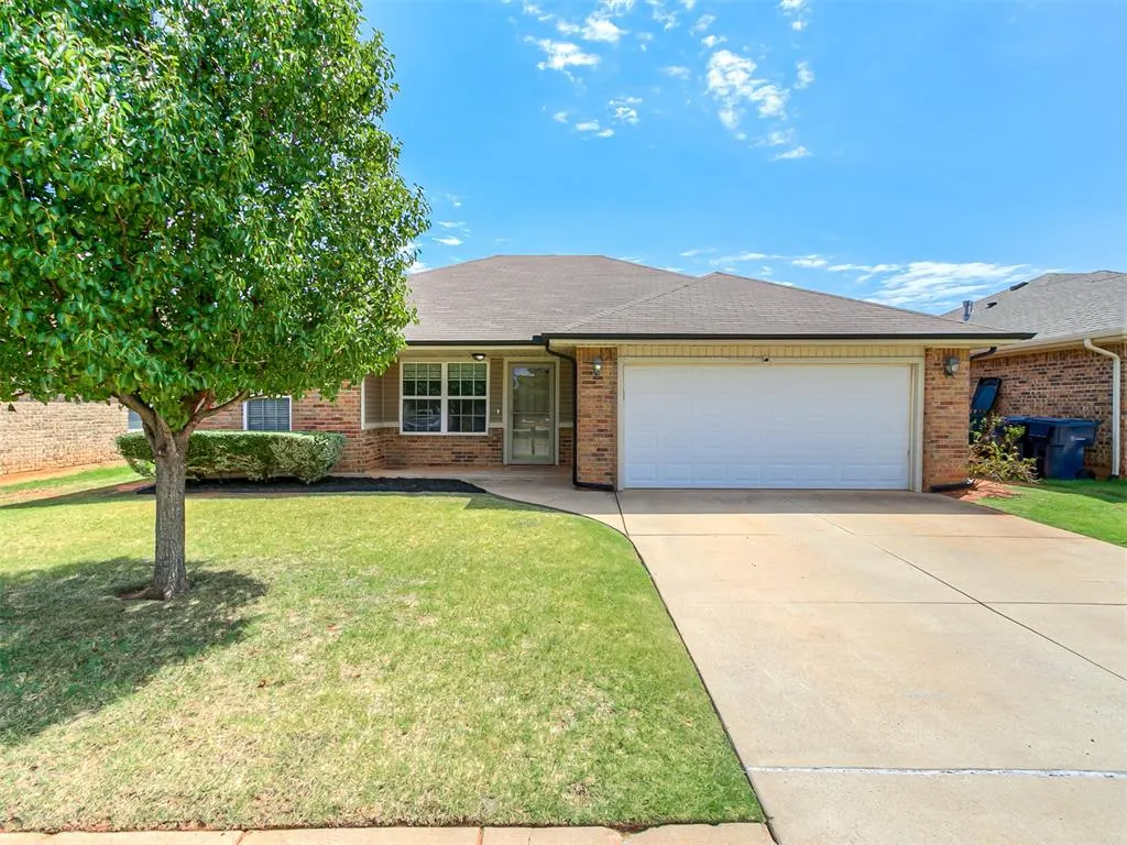 Front exterior — 11804 NW 133rd Street, Piedmont, OK 73078
