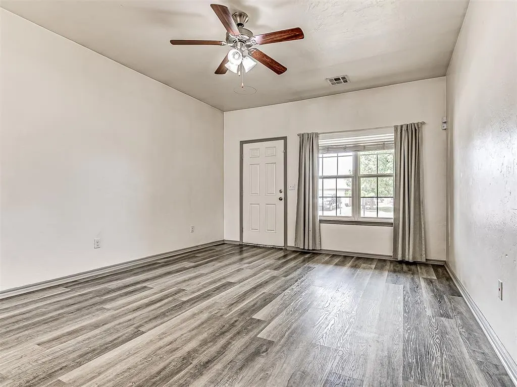 Photo 6 — 11804 NW 133rd Street, Piedmont, OK 73078