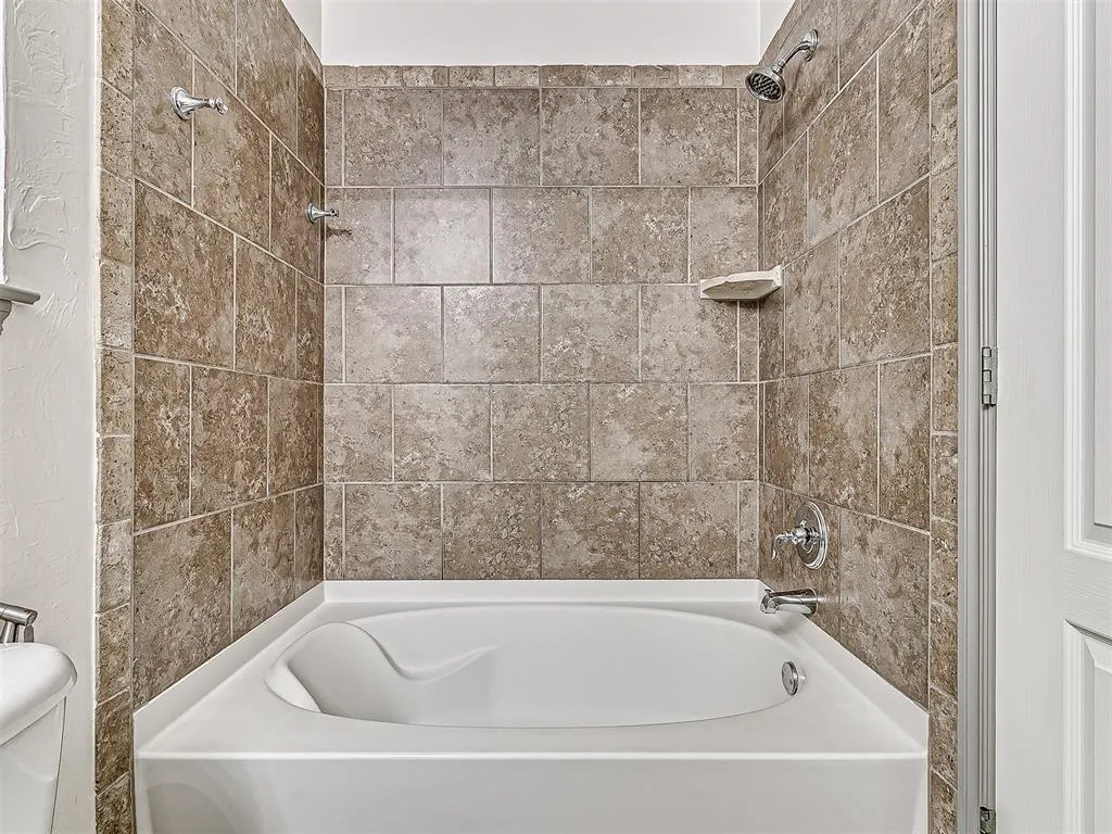 Photo 16 — 11804 NW 133rd Street, Piedmont, OK 73078