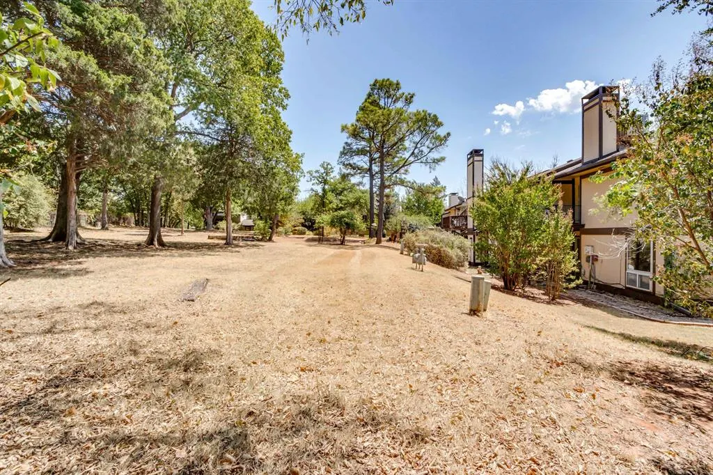 Photo 19 — 2001 Three Stars Road, Edmond, OK 73034