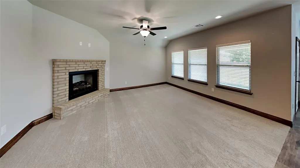 Photo 5 — 10528 NW 41st Street, Yukon, OK 73099